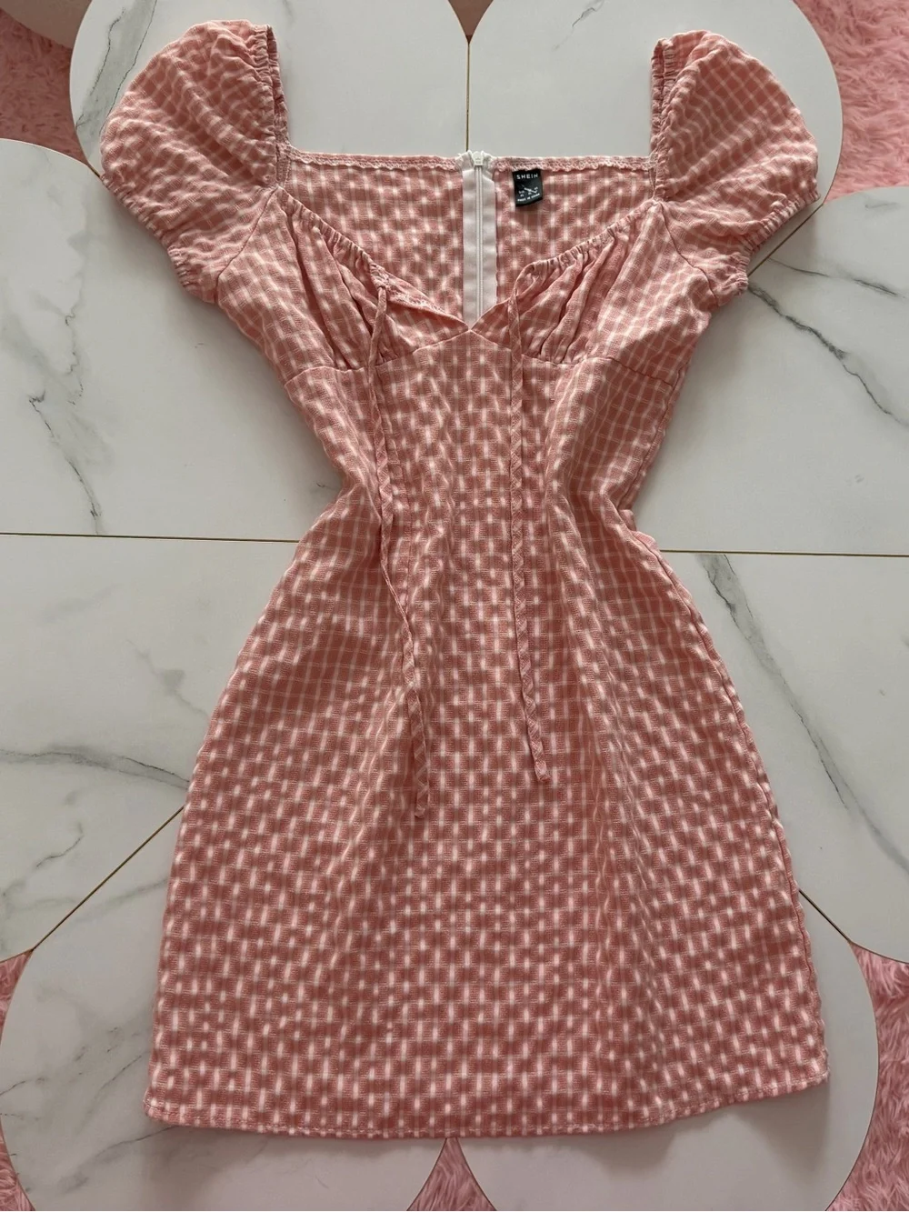 Pink Gingham Puff-Sleeve Mini Dress‎